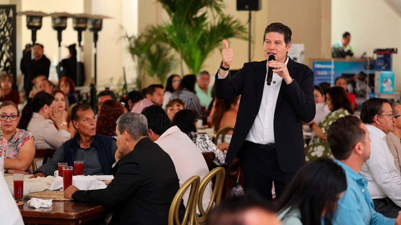 Alfonso Martínez reconoce a maestras y maestros como formadores del futuro de Morelia 