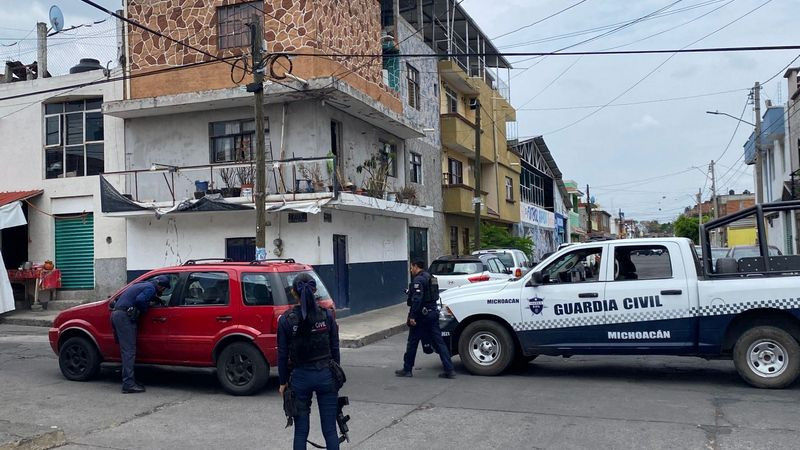 Fiscalía de Michoacán sigue pista de célula criminal que privó de la libertad y ultimó a pareja tras "levantón" 