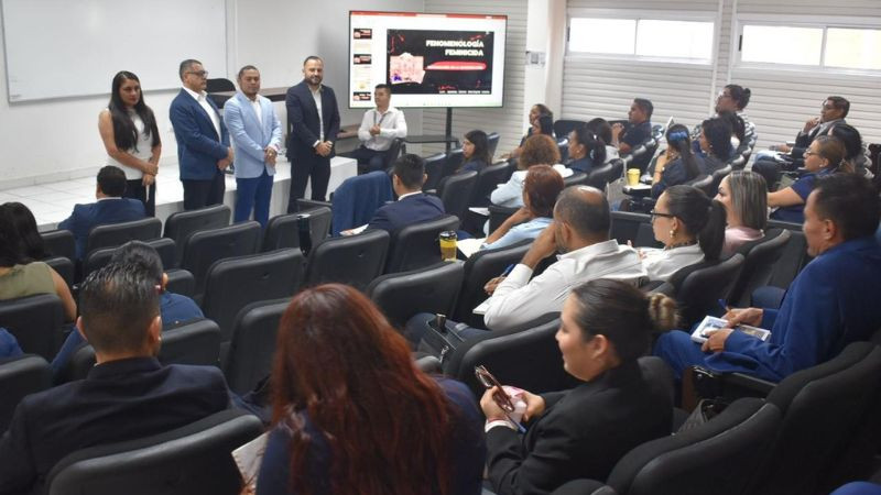 Imparten capacitación especializada para investigación de feminicidios en Michoacán 