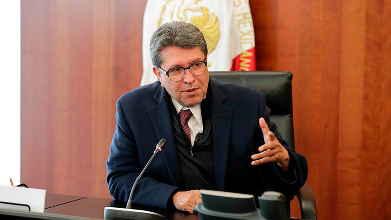 Monreal rechaza propuesta de declarar a Morena organización terrorista y la califica de “vulgar tontería” 