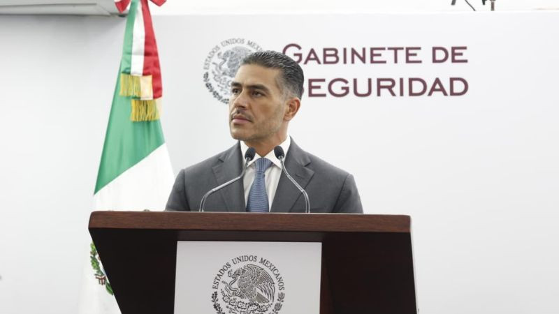 Detienen a alcaldes, exfuncionarios y empresarios en operativo contra red de extorsión en Morelos 