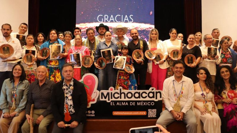 Cocineras, artesanos y destinos triunfan en los Premios de Turismo Responsable de Michoacán 