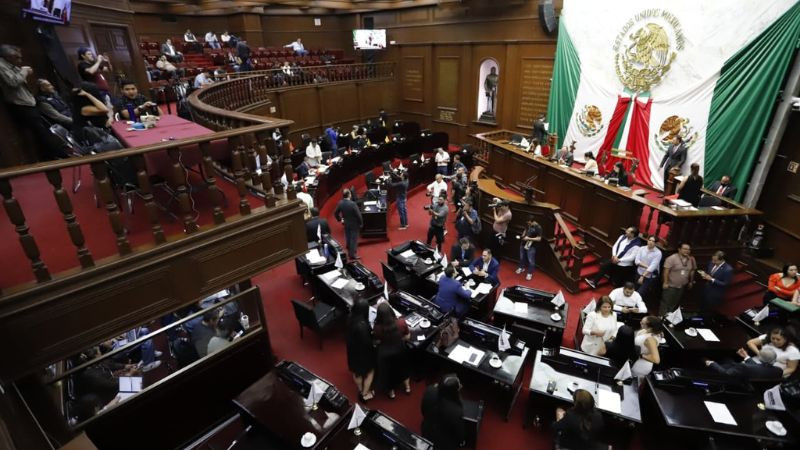 Legisla Congreso de Michoacán para la reintegración a la vida social de los migrantes michoacanos 