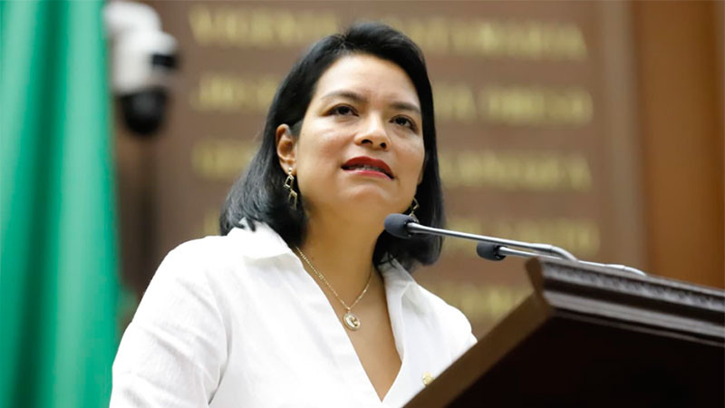 Eréndira Isauro impulsa reforma para garantizar apoyo directo a mujeres artesanas indígenas de Michoacán 