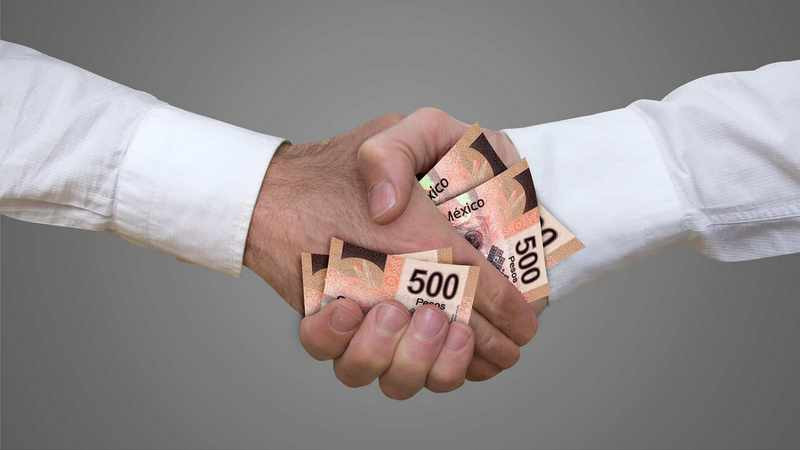 Corrupción cuesta más de 17 mil millones de pesos a mexicanos: Inegi 