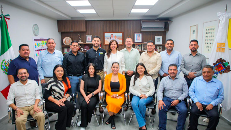 Alcaldes perredistas fortalecen coordinación educativa con la SEE 