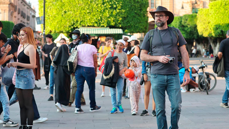 Sectur acredita a guías turísticos para mejorar la atención a visitantes 