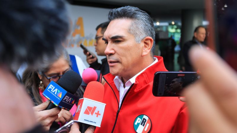 Alejandro Moreno respalda propuesta de revisar visas a diputados de Morena por apoyo a Raúl Castro 