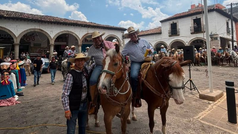 Cabalgata por el 499 Aniversario de Villa Morelos reúne a cientos de asistentes en una gran celebración 