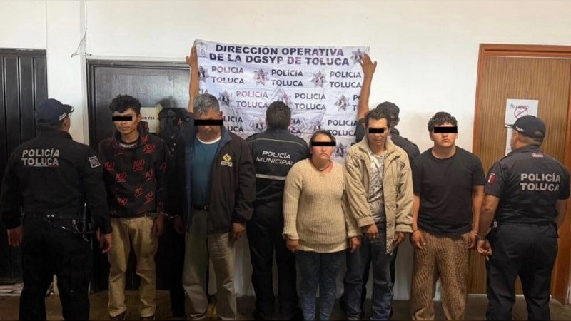 Hallan sana y salva a Paulina Maritza en Toluca; vecinos casi linchan a presuntos secuestradores 