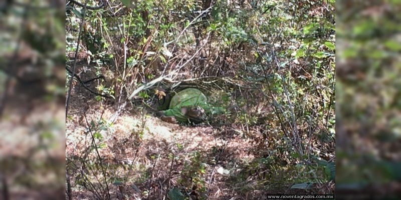 Mujer putrefacta es hallada en barranca junto a presa de Matanguarán 