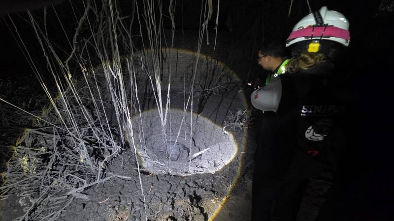 Evacúan a 13 personas en Ixtlán por manifestación hidrotermal; suspenden clases y mantienen vigilancia 