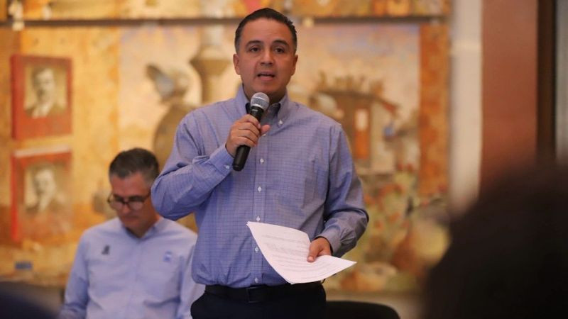 Suspenden a notario 20 de Querétaro por incumplir entrega de escrituras; hay otros cinco casos bajo investigación 