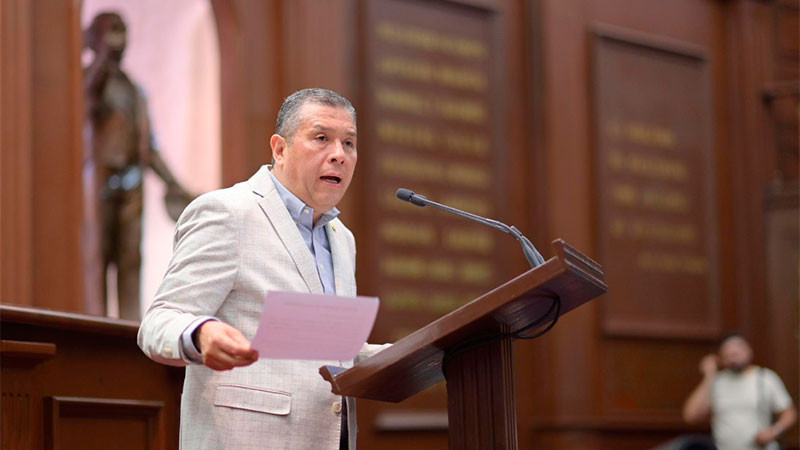 Juan Carlos Barragán celebra aprobación de reforma electoral histórica para Michoacán 