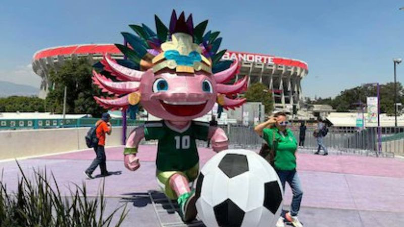 FIFA ordena retirar ajolote gigante del Estadio Ciudad de México por reglas del Mundial 2026 