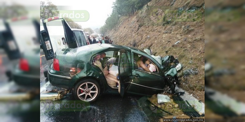 Michoacán: Ocho muertos, deja trágico accidente sobre Siglo XXI - Foto 2 