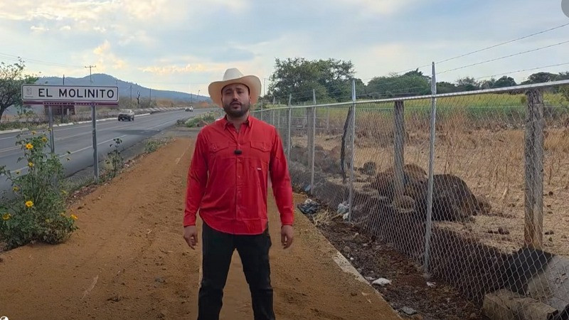 Denuncia regidor priista desvío de recursos y corrupción en Tocumbo 