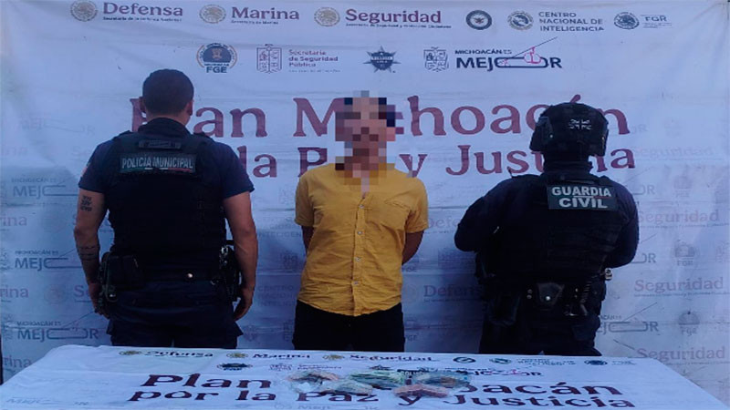 En Jacona, Michoacán la Guardia Civil detiene a presunto asaltante de comercios; le aseguran más de 53 mil pesos 