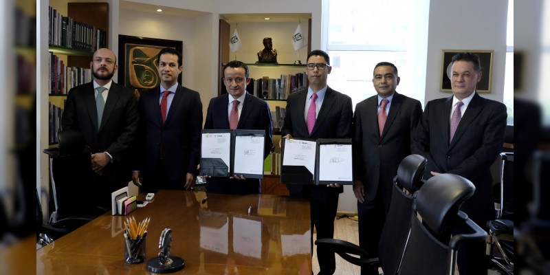El IMSS y el SAT refuerzan acciones conjuntas contra la evasión fiscal y pago de cuotas 