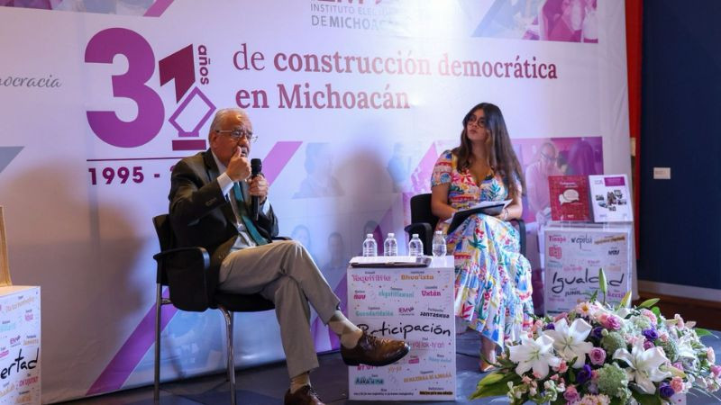 "La democracia es un proceso histórico inacabado": Dr. Jaime Hernández Díaz 