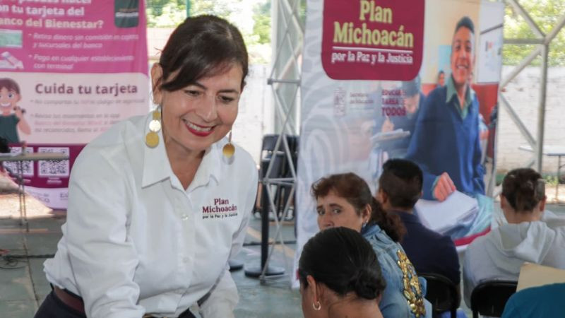 Inicia dispersión de la Beca Rita Cetina para secundaria: Gaby Molina 