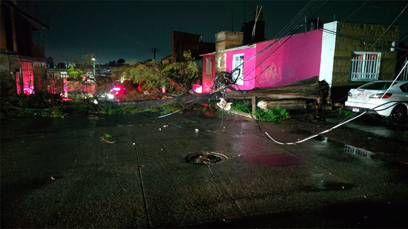 PC Estatal atiende afectaciones por tormenta eléctrica en Morelia 