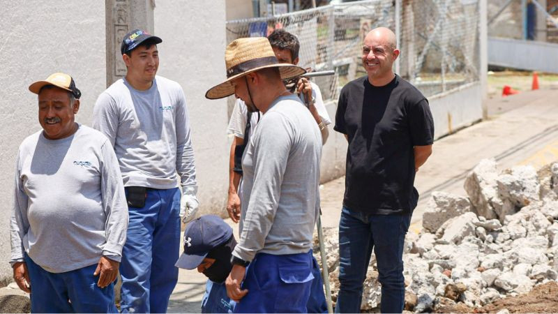 Adolfo Torres supervisa obra sanitaria en beneficio a familias de Valle de las Rosas 