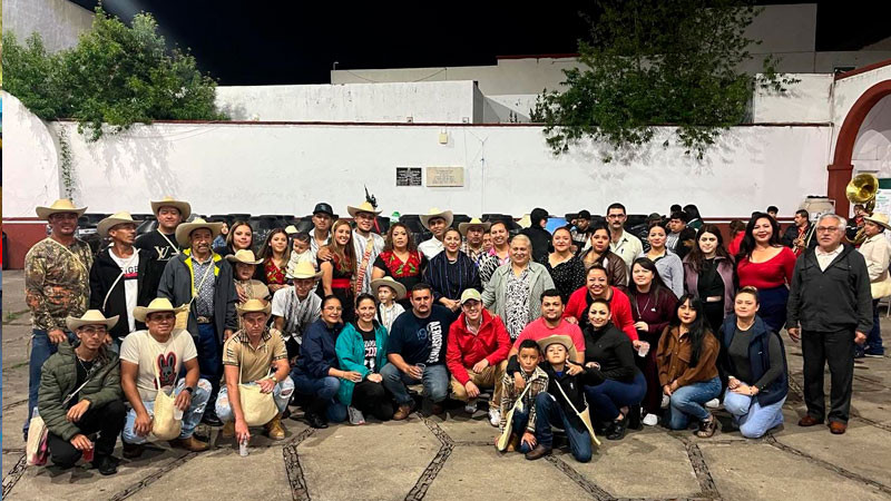 Refrenda Alma Mireya González Sánchez respaldo a las tradiciones que dan identidad a Quiroga 