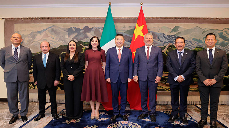 Bedolla y embajador de China refuerzan colaboración comercial, cultural y académica 