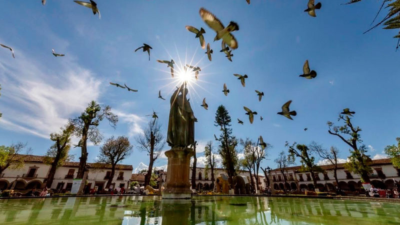 A 24 años de su nombramiento como Pueblo Mágico, Pátzcuaro sigue cautivando a visitantes 