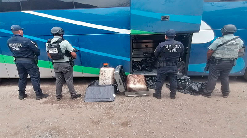 Aseguran sustancias ilícitas en Lázaro Cárdenas, Michoacán 