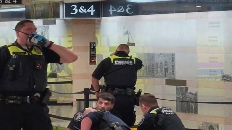 Ataque con arma blanca en estación Penn deja cinco heridos y un detenido en Nueva York 