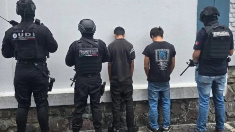 Detienen a dos adolescentes por asalto violento a adulto mayor en tienda de Guadalajara; video generó indignación 