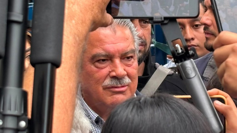 Tengo la conciencia limpia, afirma Raúl Morón tras declarar por caso Manzo 