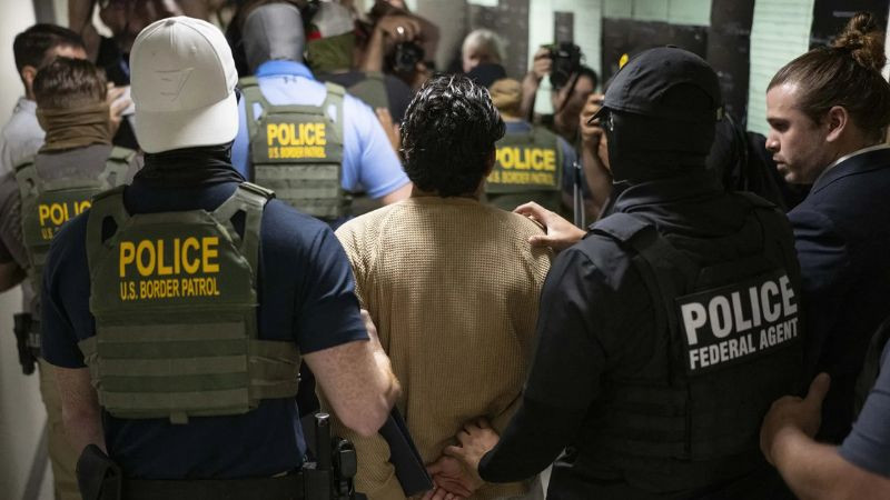 ICE advierte deportaciones inmediatas para migrantes que participen ilegalmente en elecciones de Estados Unidos 
