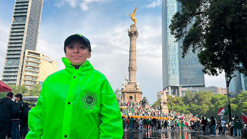 Felicita Harfuch a elementos de la policía capitalina por su actuación durante la inauguración del torneo internacional de fútbol  