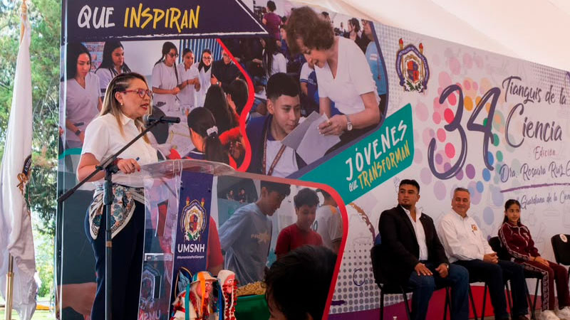 Las puertas de la UMSNH están abiertas para las y los niños, señala Yarabí Ávila al inaugurar el Tianguis de la Ciencia 