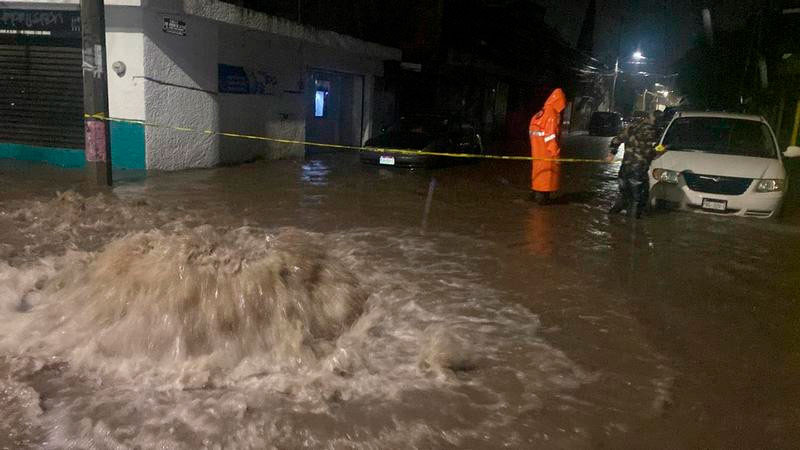 CNPC recomienda a la población tomar precauciones ante fuertes lluvias 