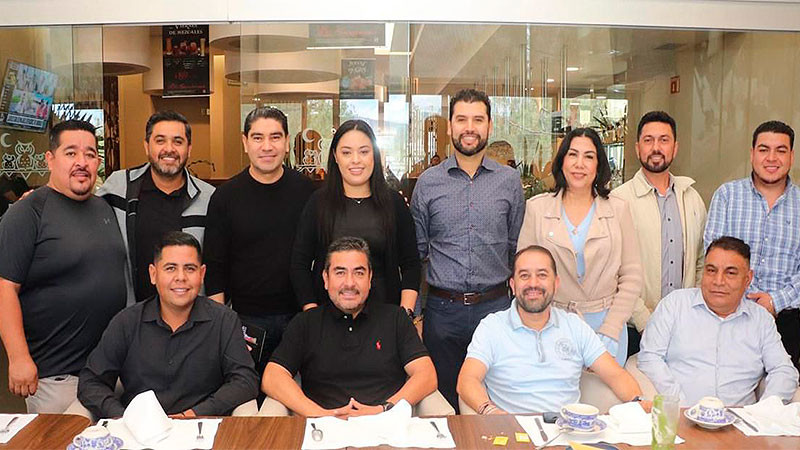 Octavio Ocampo, promotor de la Grandeza por Michoacán se reúne con alcaldes del PRD 