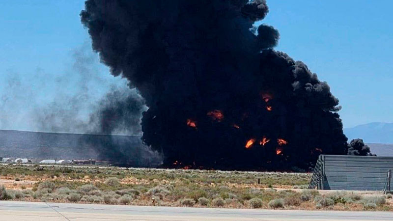 Se estrella bombardero estadounidense en California 
