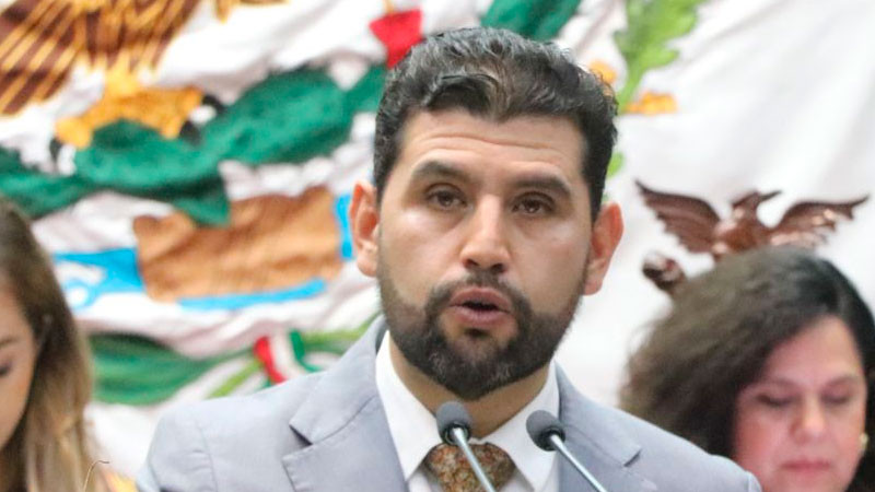 Octavio Ocampo propone poner orden en asilos y casas de atención en Michoacán para garantizar cuidados dignos a adultos mayores 