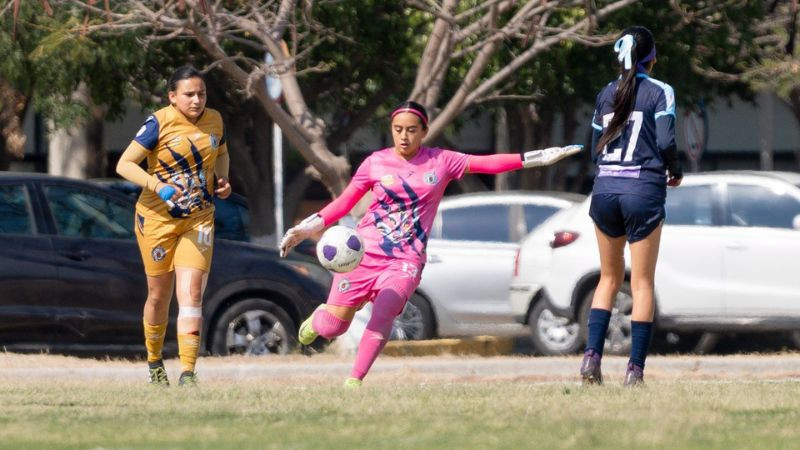 Con buenos resultados, el fútbol femenil de la UMSNH demuestra su crecimiento 
