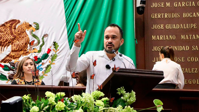 Hugo Rangel presenta iniciativa para regular de forma integral las encuestas y sondeos electorales en Michoacán  