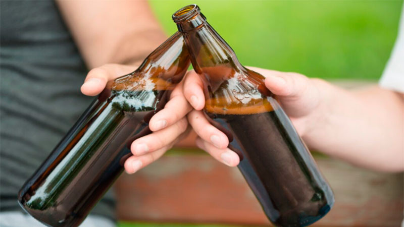 Embajada de EU pide extremar precauciones por bebidas adulteradas durante visitas a México 