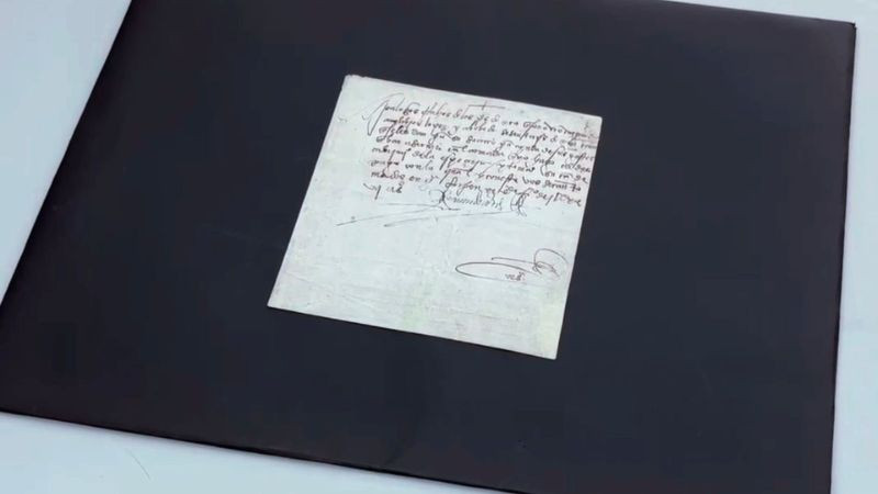Embajador de Estados Unidos destaca cooperación bilateral con México tras recuperación de documento firmado por Hernán Cortés 