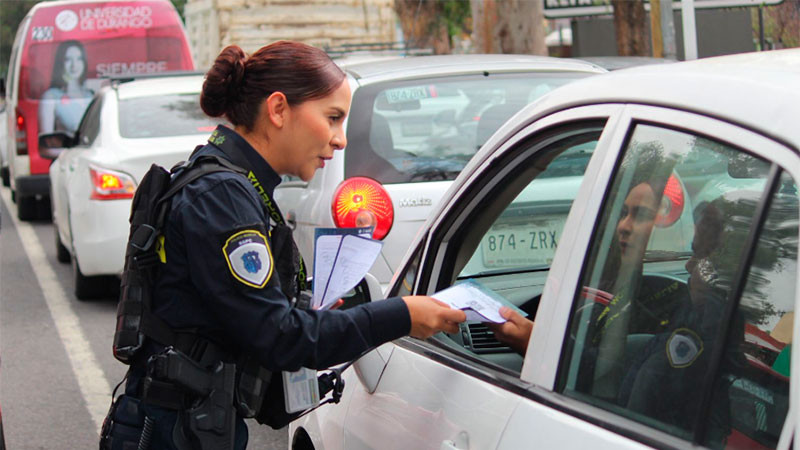 Policía Morelia difunde nuevo Reglamento de Tránsito a automovilistas 