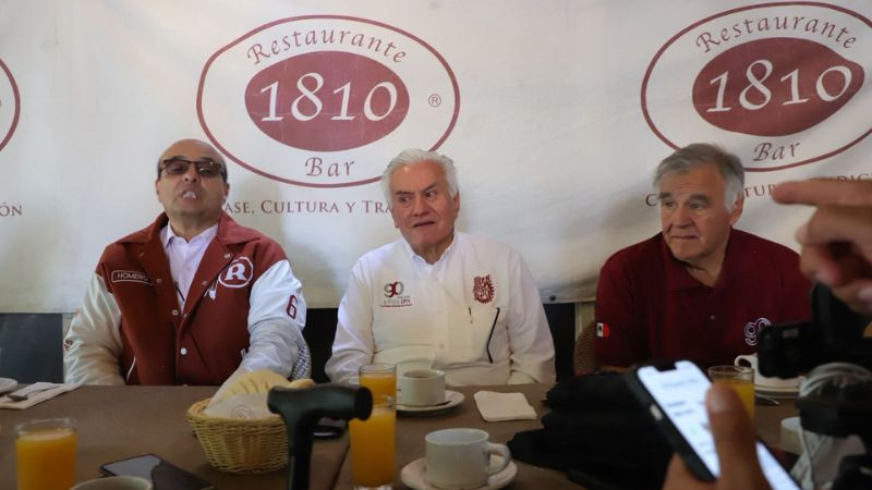 ¡Huélum! ¡Huélum! ¡Gloria!, celebran 90 años del IPN en Querétaro  