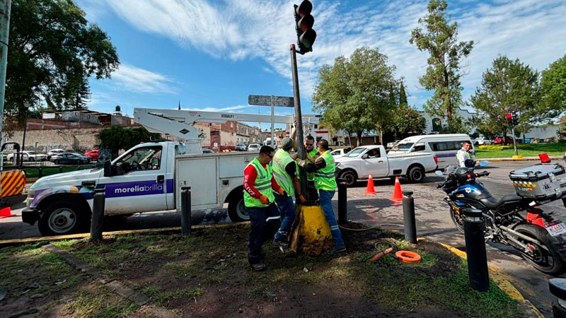 Atiende Gobierno de Morelia afectación en semáforo de Av. Nocupétaro y Av. Michoacán 