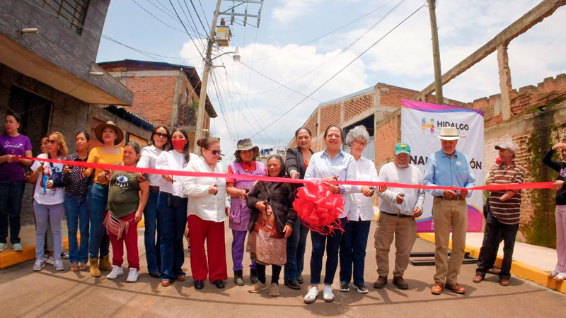 Jeovana Alcántar inaugura dos obras públicas en Ciudad Hidalgo, Michoacán 