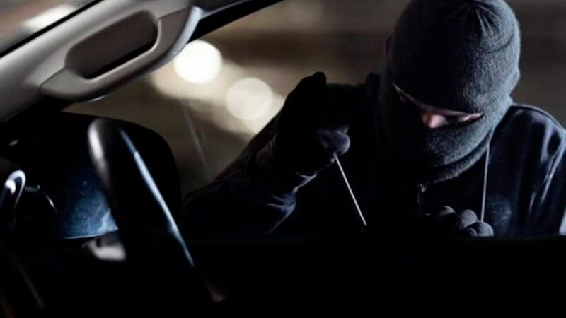 Desarticulan banda de ladrones de autos en EEUU; presuntamente vendían unidades a grupos criminales en México 